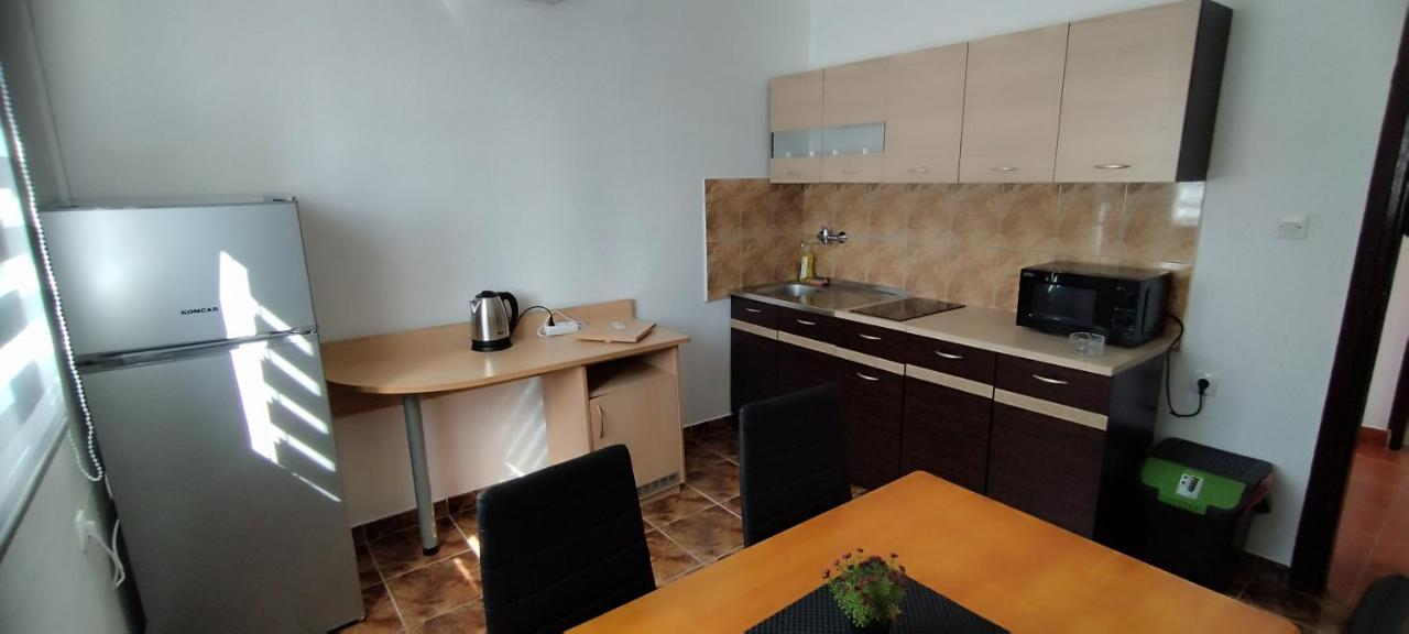 Apartments Andela 스타리그라드 파클레니차 외부 사진